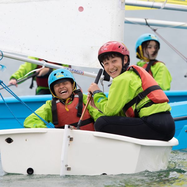 Non Residential Sailing Week for Beginners